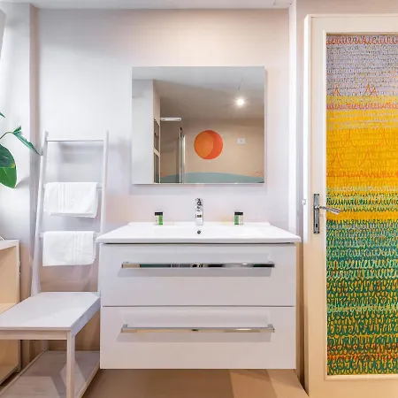 Apartment Chic House: Stylish And *