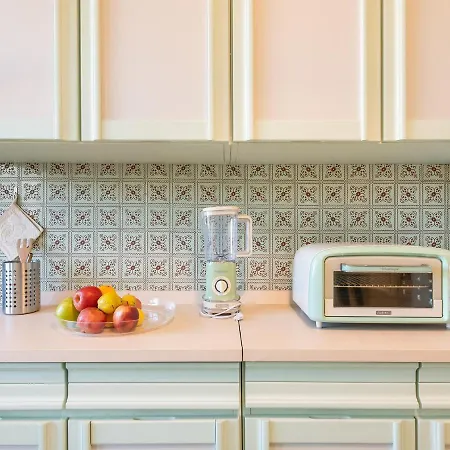 Chic House: Stylish And Cagliari